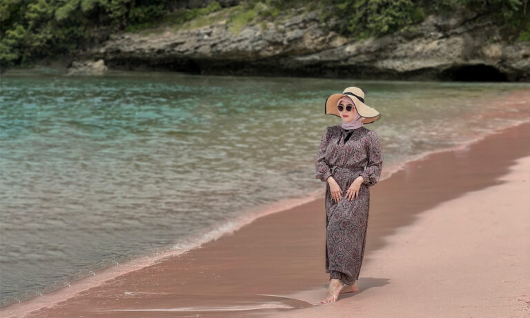 pink beach 001